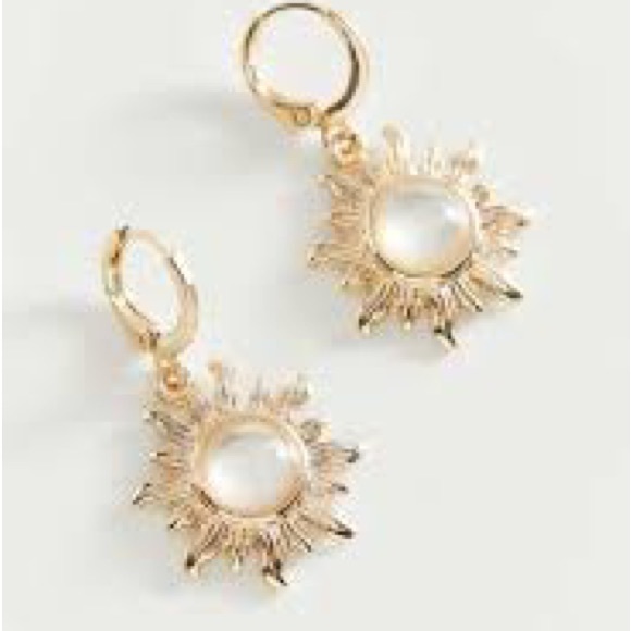 Urban Outfitters Jewelry - Urban Outfitters Sun Earrings